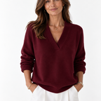 PULL EN MAILLE À COL V