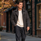 MANTEAU À COL MONTANT ET FERMETURE ZIPPÉE