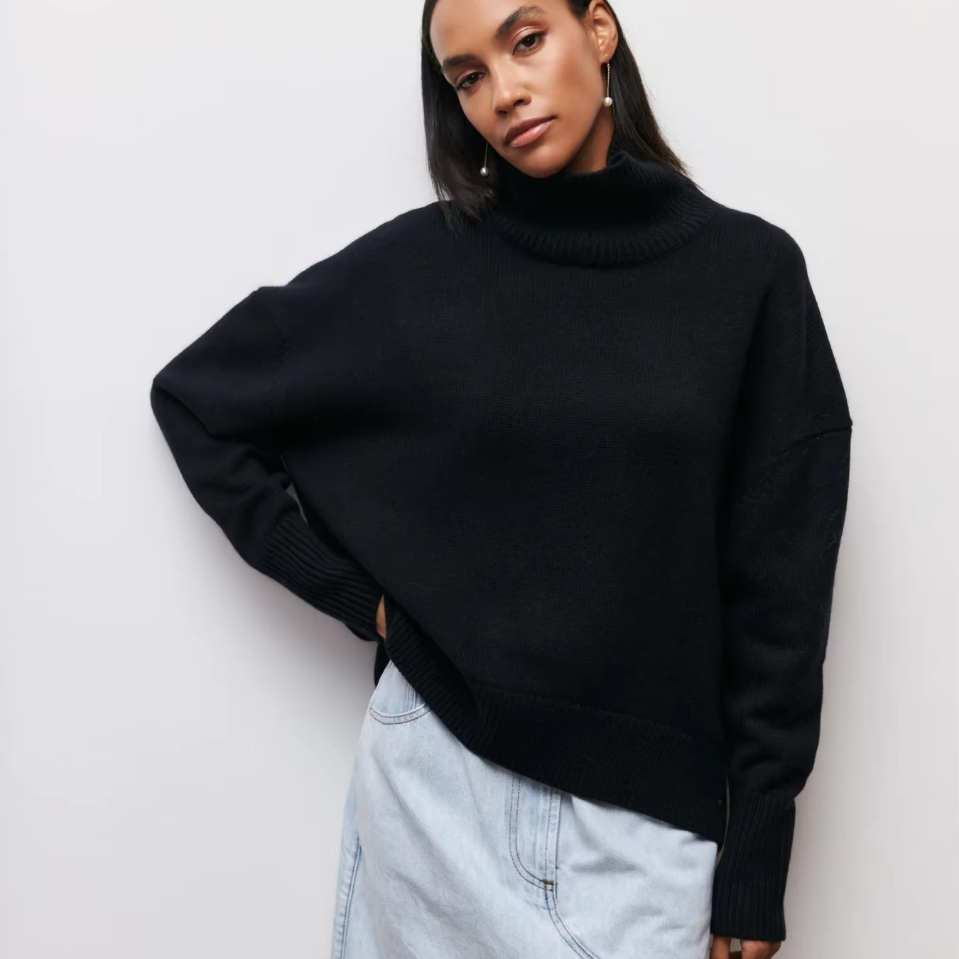 PULL EN MAILLE DE LUXE À COL ROND