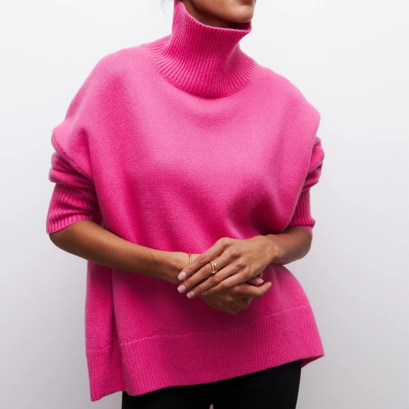PULL EN MAILLE DE LUXE À COL ROND