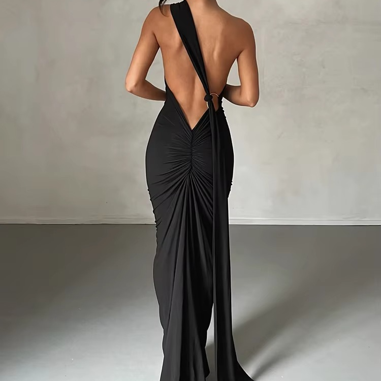 ROBE LONGUE ASYMÉTRIQUE À UNE ÉPAULE ET DOS NU