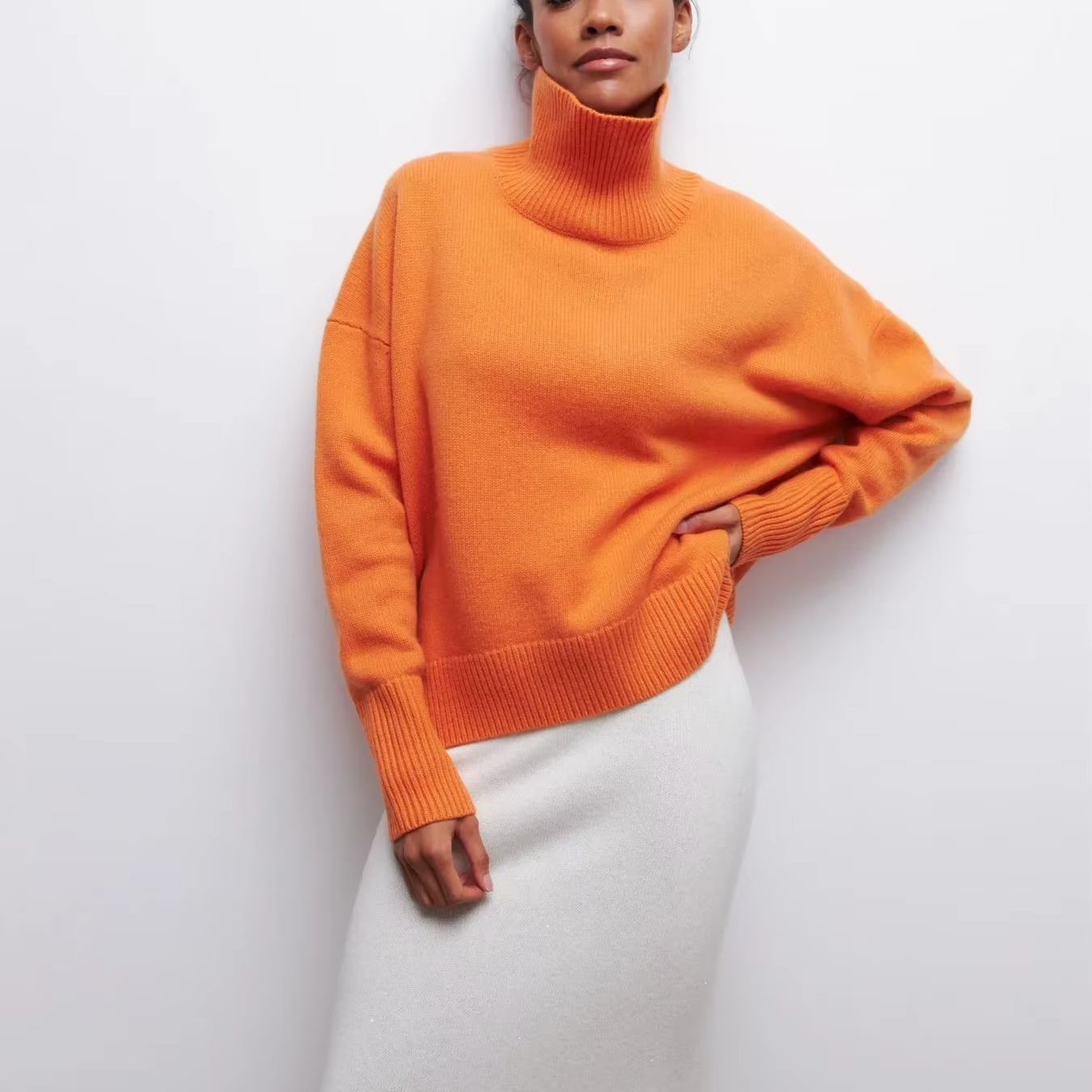 PULL EN MAILLE DE LUXE À COL ROND