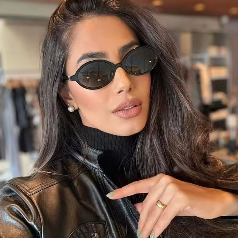 JULIETTE – LUNETTES DE SOLEIL OVALES RÉTRO